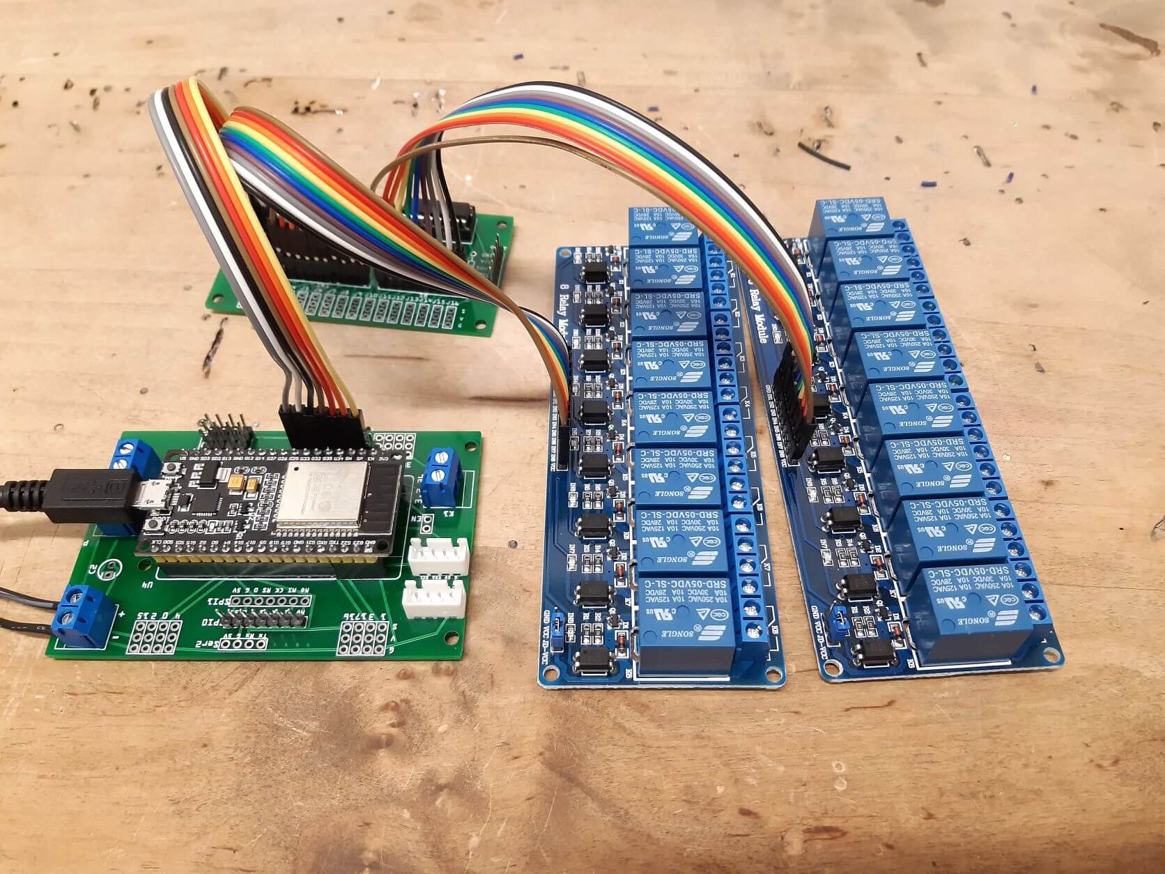 AC SRx2 module piloté par un NodeMCU