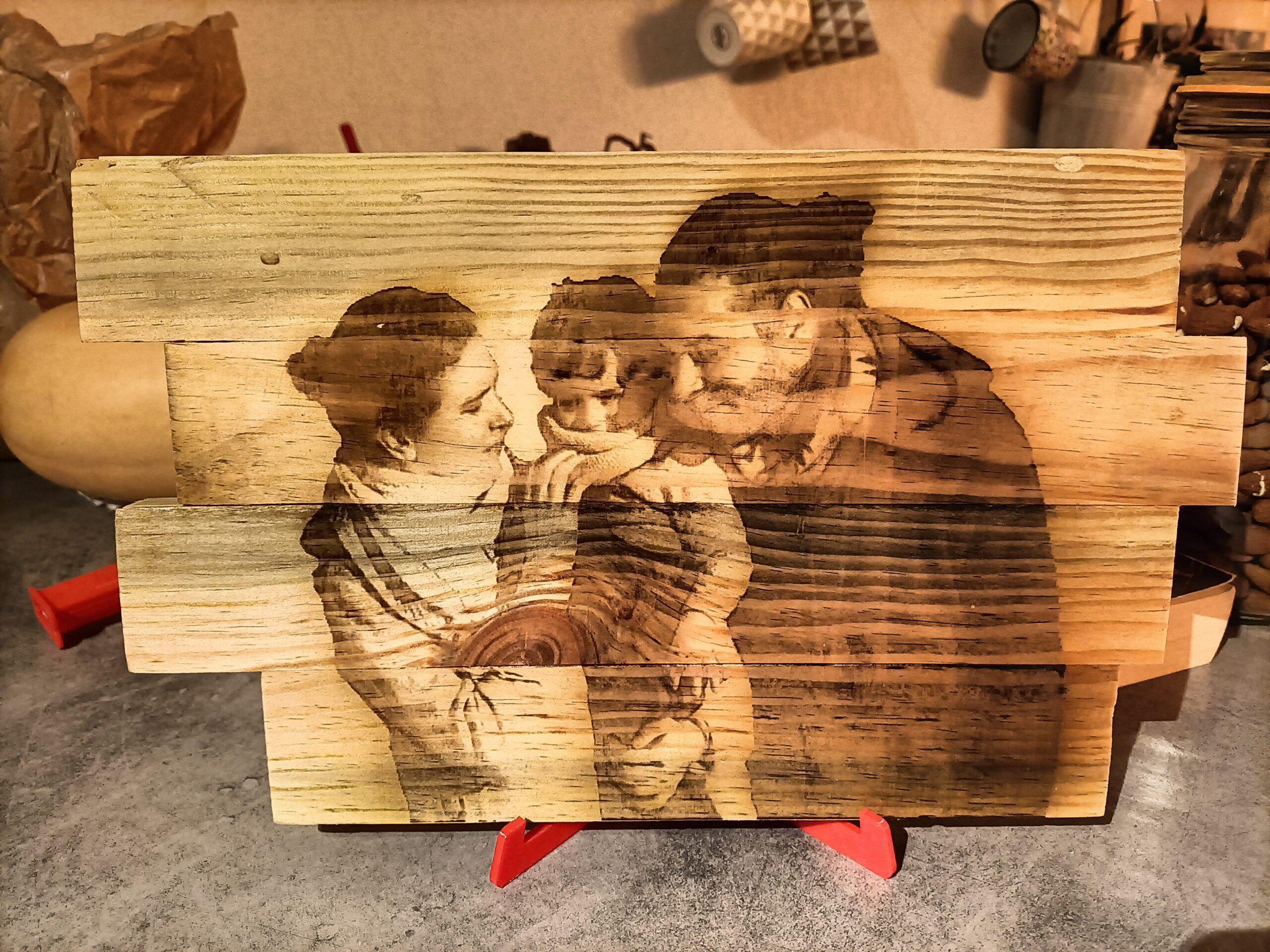 ▷ Gravure sur bois personnalisée - Laser